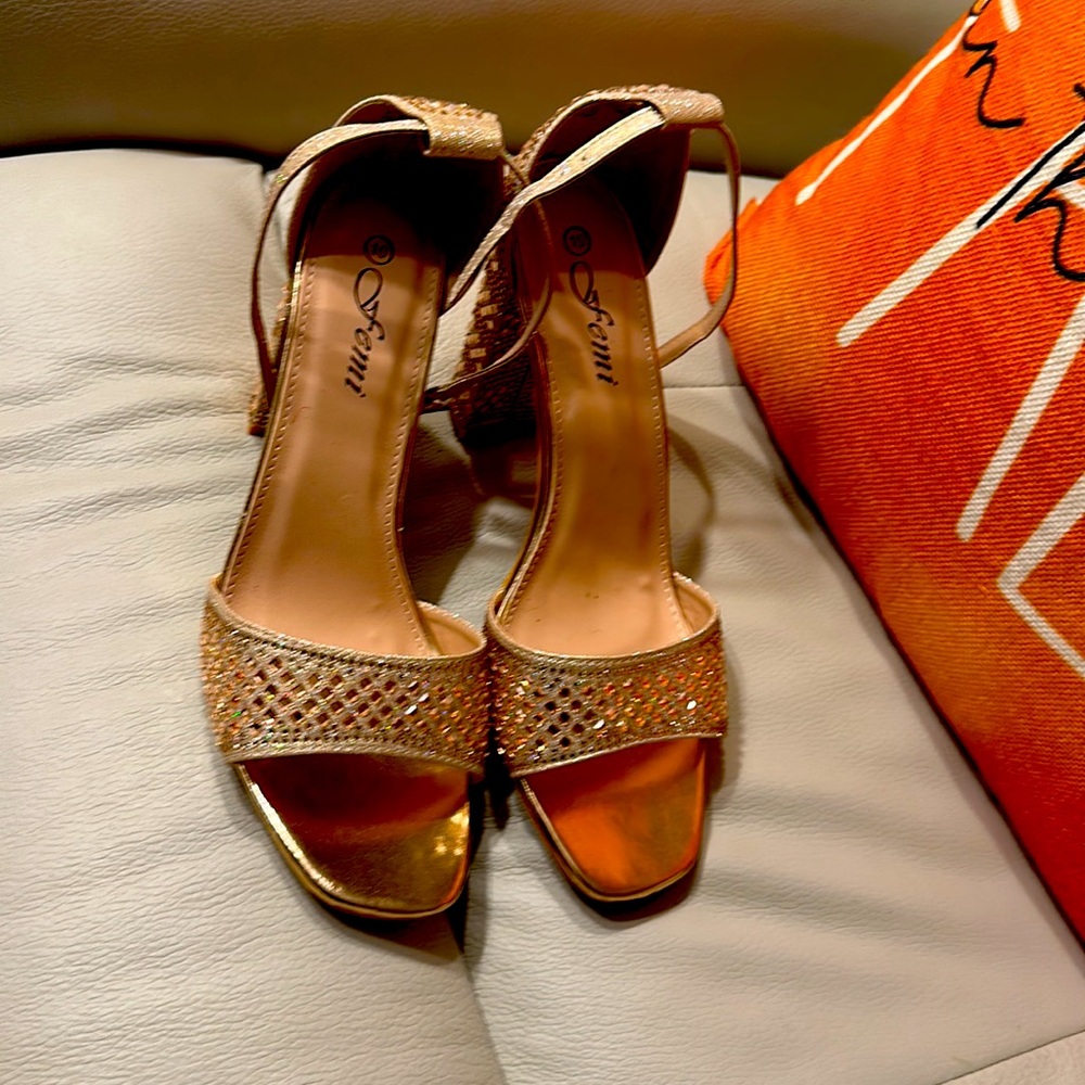 Rose gold women's open toes heels sandals - Picture 2 of 3